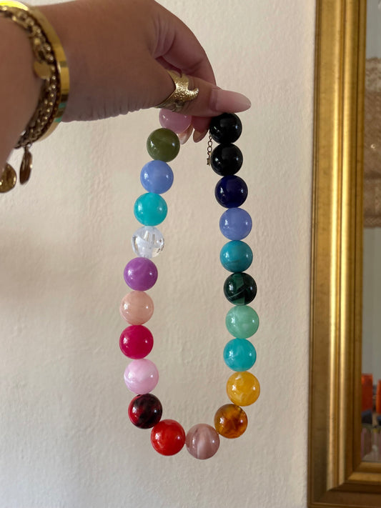 POP OF COLOUR