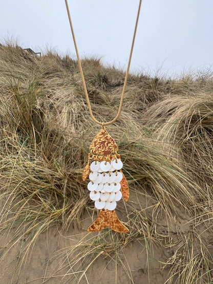 SWINGING FISH