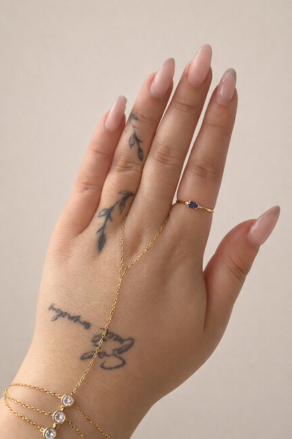 SPARKLY HAND
